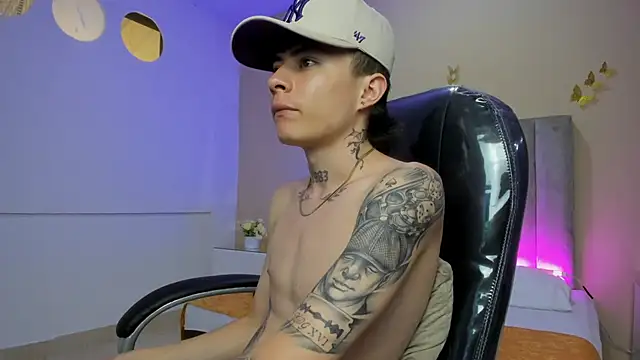 Nascary_Fox élő XXX-chatje