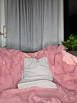 Chat +18 de Luna_Lynn ao vivo