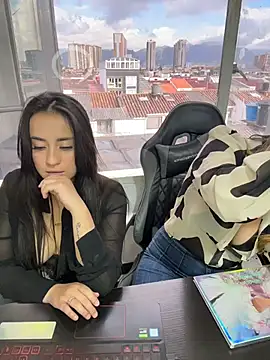 Antonella_Julieta: απευθείας συνομιλία ΧΧΧ