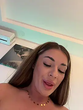 IsabellaEtthan Adlı Modelin Canlı XXX Sohbeti