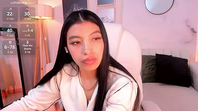 Tiffany_Low লাইভ XXX চ্যাট