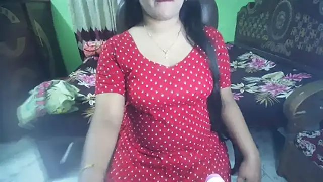 BengaliQueenStar's Live XXX Chat