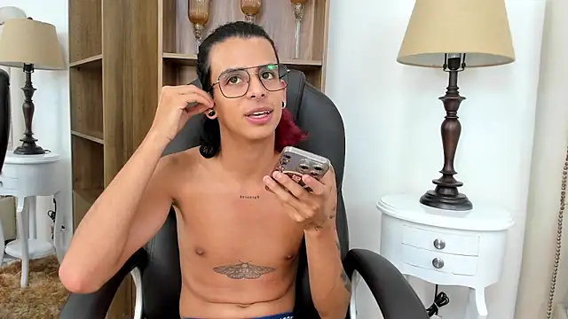 IbratxandyのライブXXXチャット