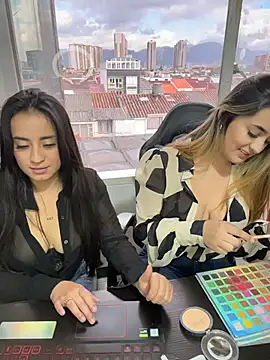 Antonella_JulietaのライブXXXチャット