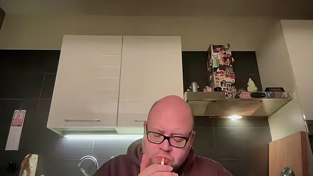 theitalianbear élő XXX-chatje