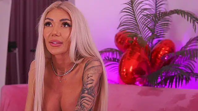 fallingangel Adlı Modelin Canlı XXX Sohbeti