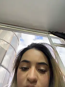 Antonella_Julieta live XXX chat