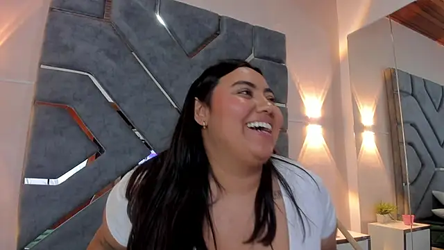 LucciaPorter Chat XXX live