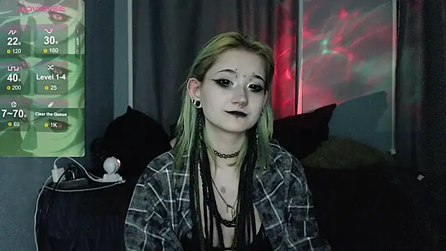 Milten-Trish 现场XXX聊天