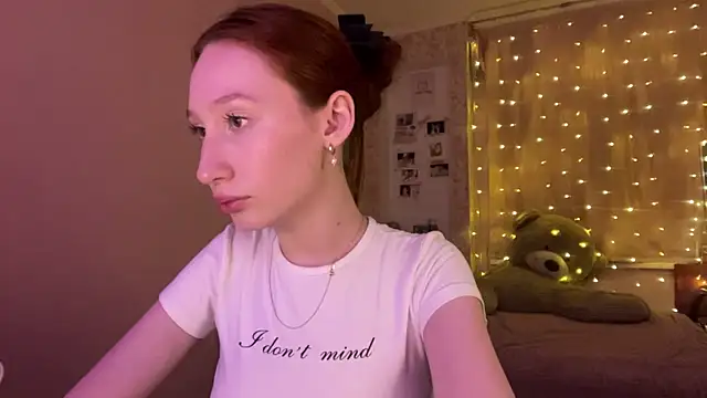 stella_foxi Show Webcam