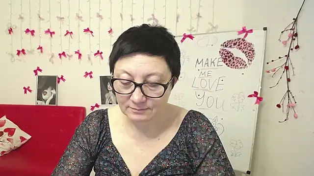 Chatroom XXX en direct de EmilyL0ve