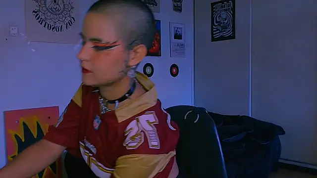 Czat XXX na żywo – alex_one888