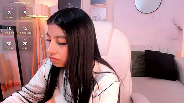 Tiffany_Low – Naživo XXX chat