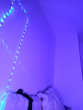 Chat +18 de iamlalamilano ao vivo