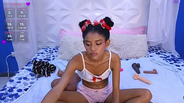 XXX chat uživo modela adisson_petite1