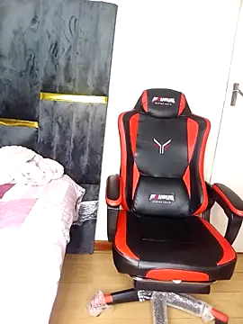 Divine_Beautyxx Chat XXX in diretta