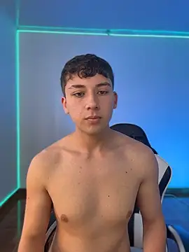 oliver_kyy Live XXX-chat