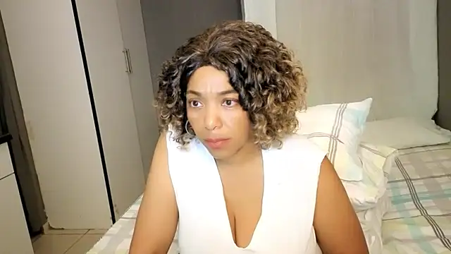 دردشة Lillyan_N الجنسية المباشرة