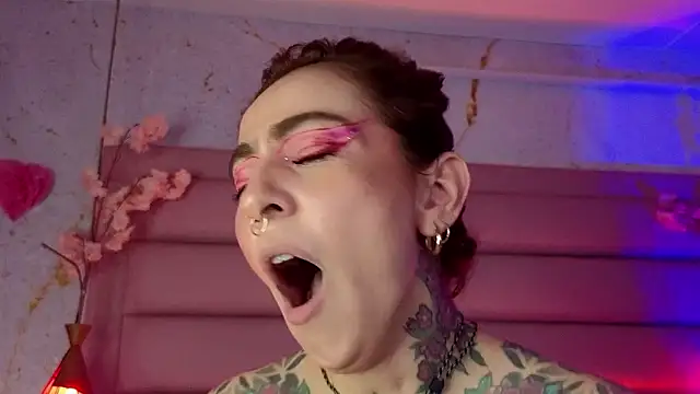 Evangelyne_1 Live XXX Chat