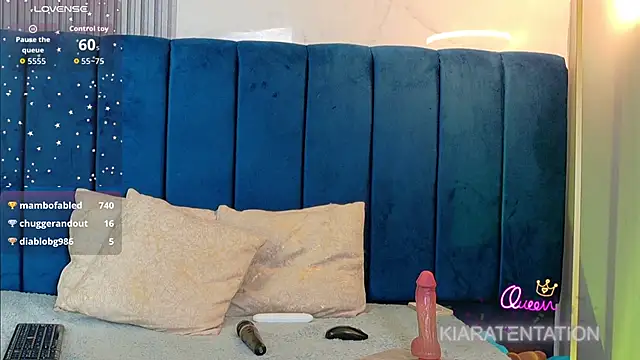 kiaratentation webcam show