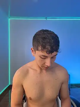 oliver_kyy Live XXX-Chat