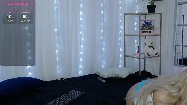 SarahRaynex's Live XXX Chat