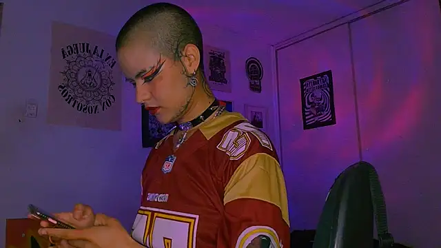 alex_one888 Obrolan Langsung XXX