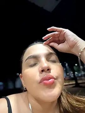 Colibri_xxx Adlı Modelin Canlı XXX Sohbeti