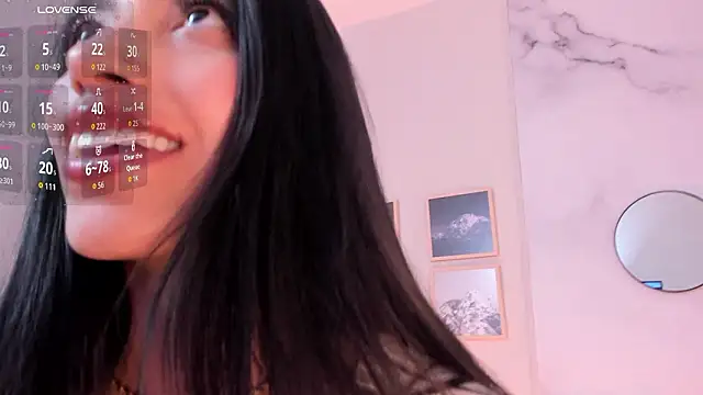 Tiffany_Low 即時 XXX 聊天