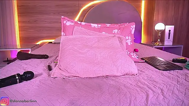 Chatroom XXX en direct de danna_berlin_