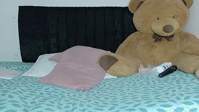 Natashaparker__ Adlı Modelin Canlı XXX Sohbeti