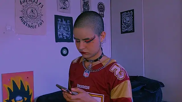 alex_one888 লাইভ XXX চ্যাট