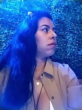 Chat XXX en directo de Luianna