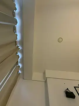 ZaraLuuv Pertunjukan Webcam