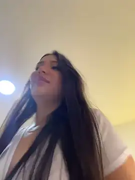 Chat XXX en directo de IsabellaJoness_