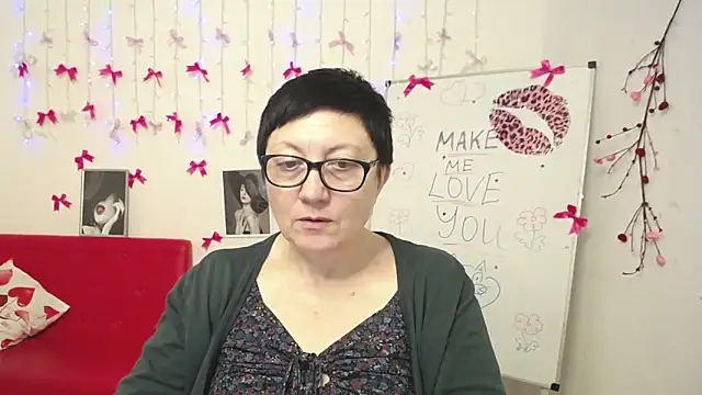 EmilyL0ve – Live XXX-chat