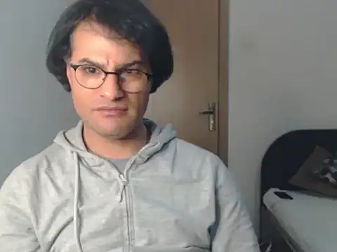 wildpussycat23 即時 XXX 聊天