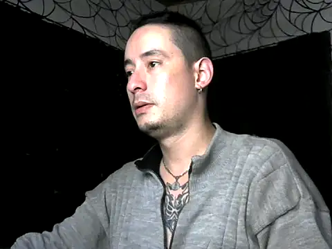 XXX chat uživo modela vampireathome