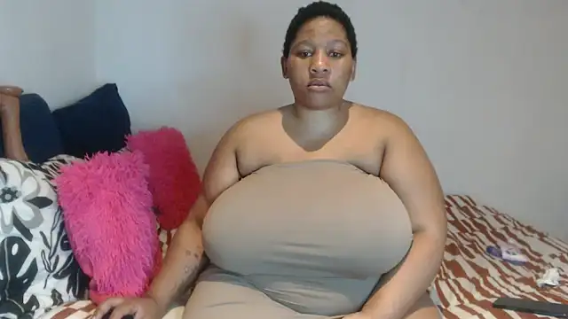 PIXIEBITCHXXX26 Live XXX Chat