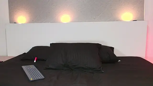 Laura_Miller1 élő XXX-chatje