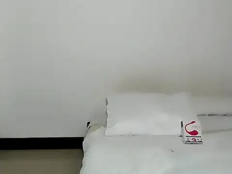 Chat +18 de Monique_kiss ao vivo