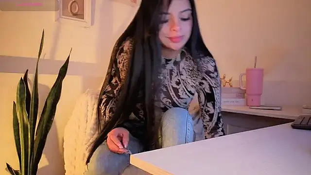 Chat +18 de NebetColin ao vivo