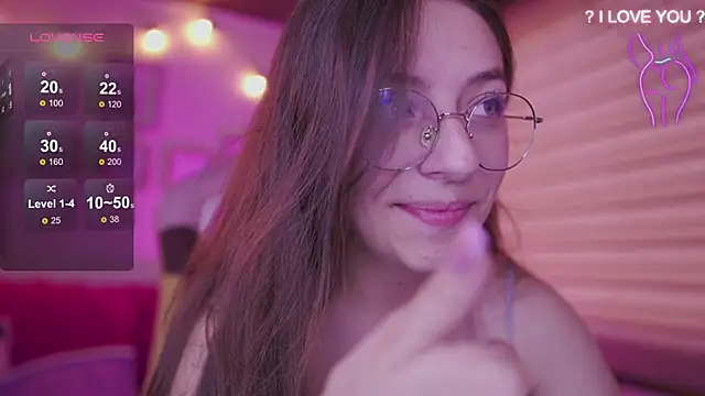 milly_kenner Adlı Modelin Canlı XXX Sohbeti