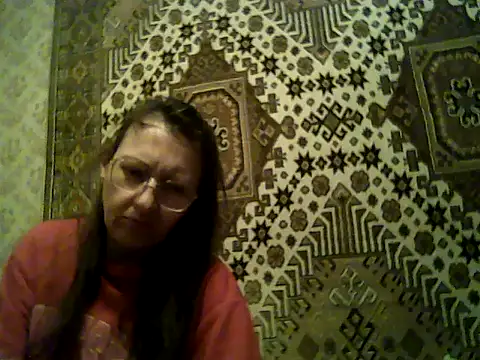 Chat +18 de FayInessaKiss ao vivo