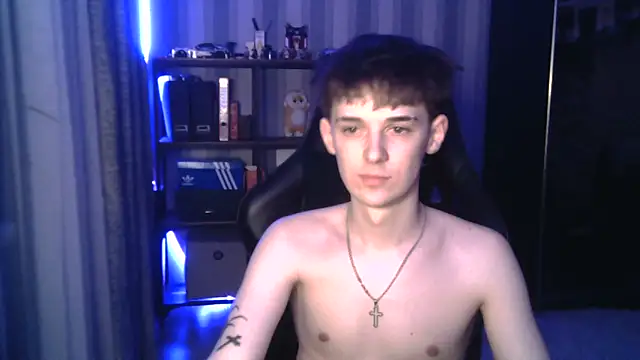 Sweet_Dude Show in webcam