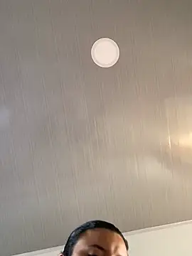 Lucy_strong1's Live XXX Chat