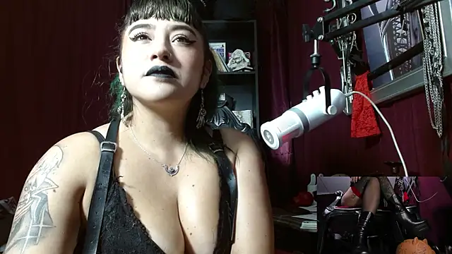 MeGoddesSara: απευθείας συνομιλία ΧΧΧ