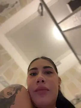 clarachanelricek Pertunjukan Webcam