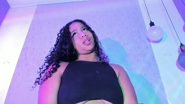 XXX chat uživo modela Sofi_Fox_