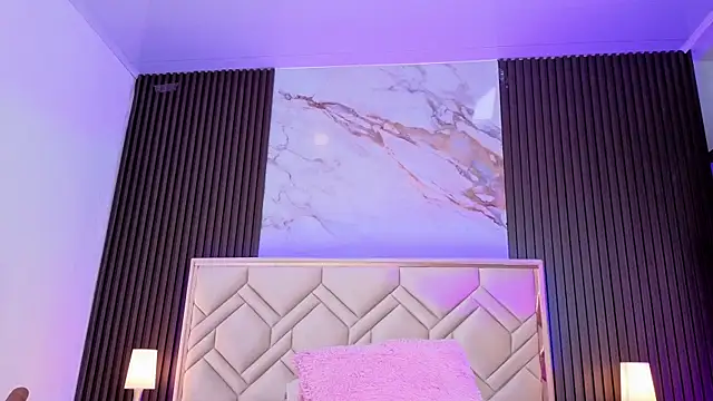 MiaaFarrel Adlı Modelin Canlı XXX Sohbeti